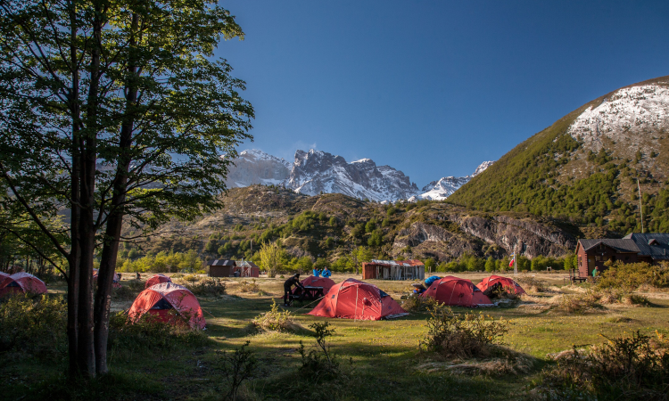 Refugio and Camping Dickson